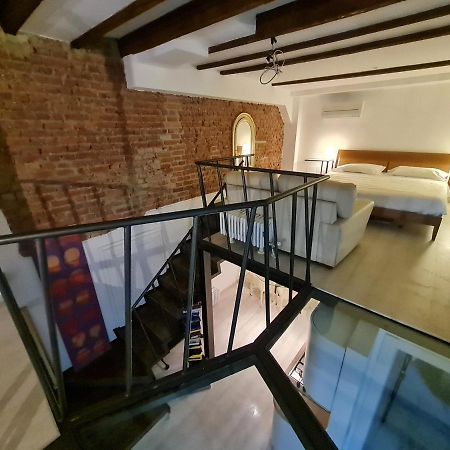Isola - Ugo Bassi Charme Loft Apartment มิลาน ภายนอก รูปภาพ