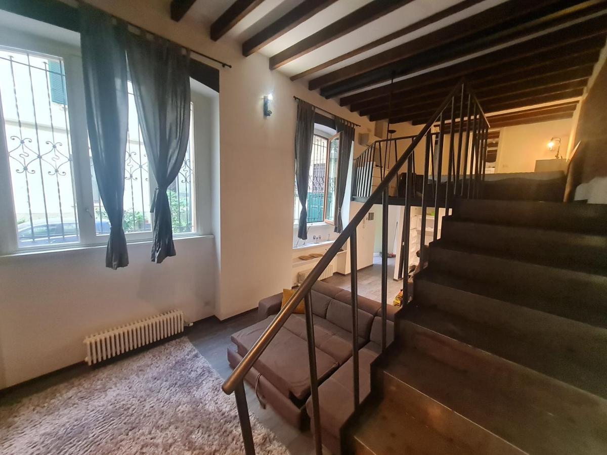 Isola - Ugo Bassi Charme Loft Apartment มิลาน ภายนอก รูปภาพ